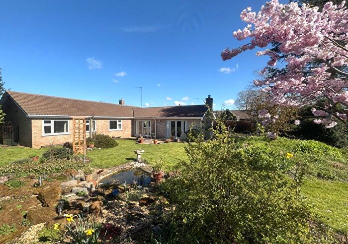 4 Bedroom Detached Bungalow For Sale In Countryside Tranquillity In Ashwicken, PE32
