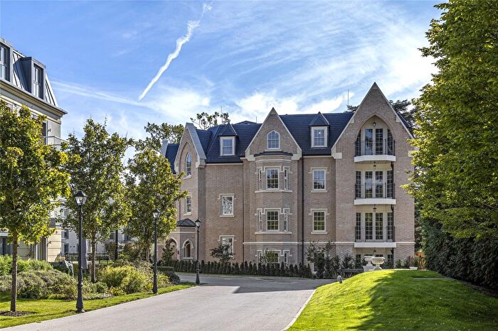 2 Bedroom Flat For Sale In The Percy, Magna Carta Park, Coopers Hill Lane, Englefield Green Egham, Surrey, TW20
