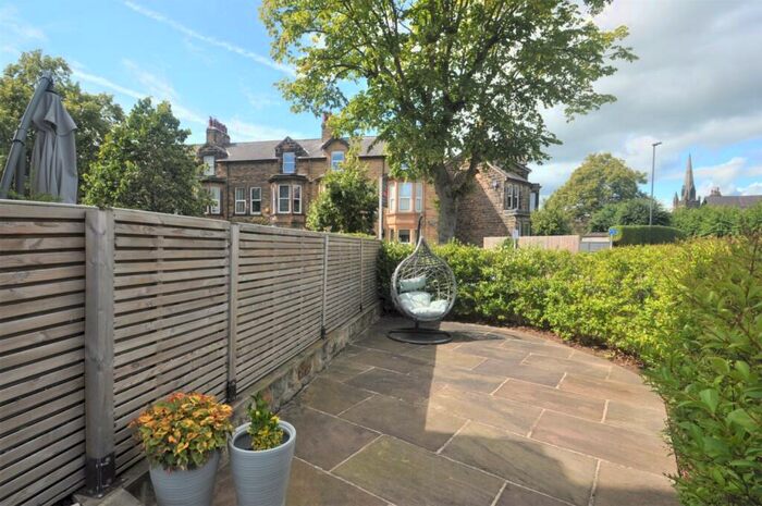 2 Bedroom Apartment To Rent In Mayfield Grove, Harrogate, North Yorkshire, HG1