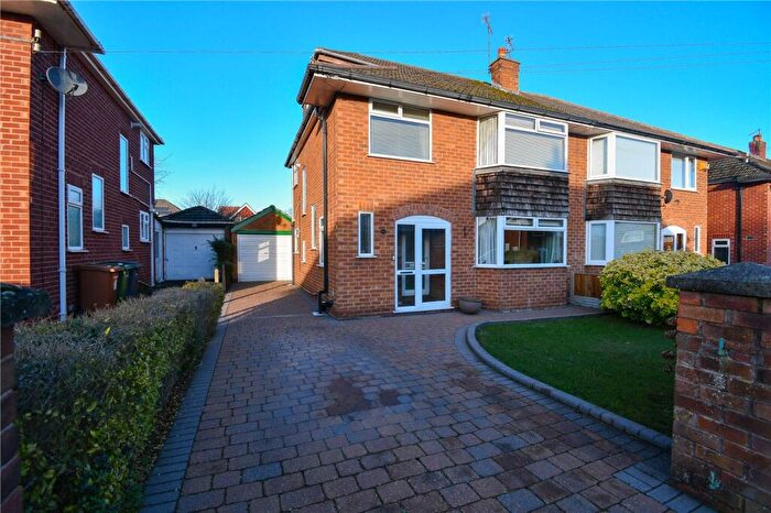 3 Bedroom Semi-Detached House For Sale In Barcombe Road, Heswall, Wirral, CH60