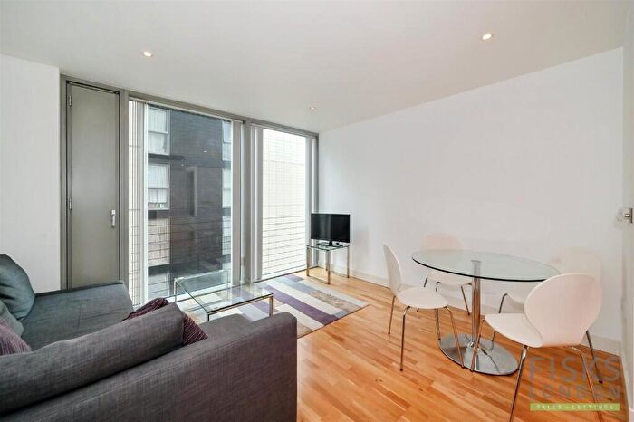 1 Bedroom Apartment For Sale In Marsh Wall, London, E14