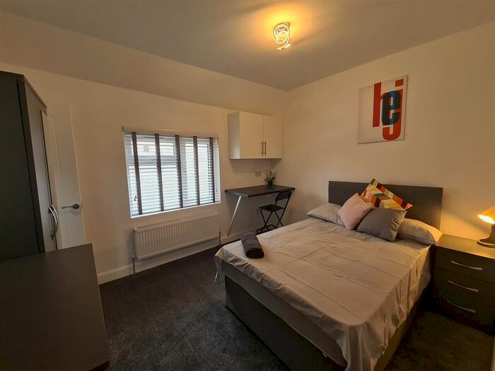 1 Bedroom Property To Rent In Worcester Road, Bromsgrove, B61