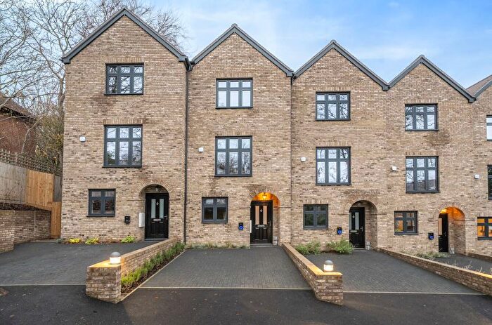 4 Bedroom Terraced House For Sale In Haling Park Road, South Croydon, CR2