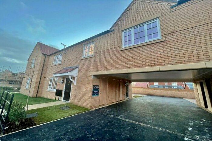 2 Bedroom Flat To Rent In Meadow Road, Bedford, MK45