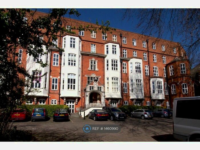 2 Bedroom Flat To Rent In Cormont Road, London, SE5