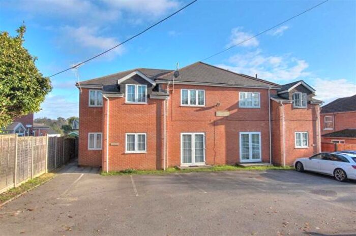 2 Bedroom Flat For Sale In Hursley Road, Chandler's Ford, Eastleigh, SO53