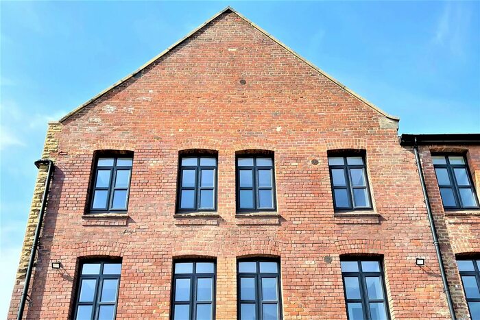 1 Bedroom Flat To Rent In Viaduct Road, Leeds, West Yorkshire, LS4