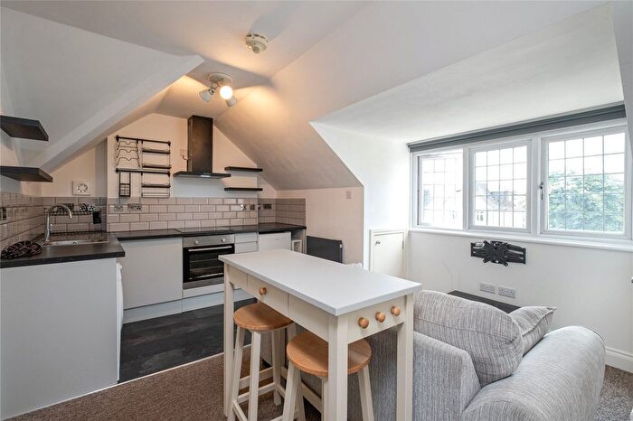 1 Bedroom Flat To Rent In Drewstead Road, Streatham Hill, Lambeth, London, SW16