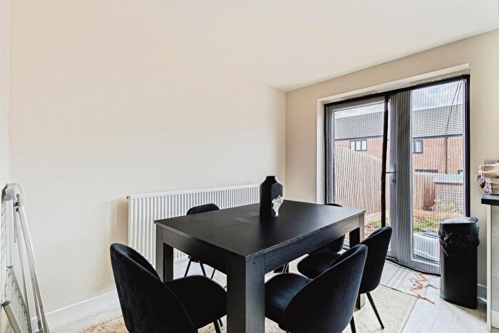 3 Bedroom Terraced House For Sale In Orchard Avenue, Bristol, BS13