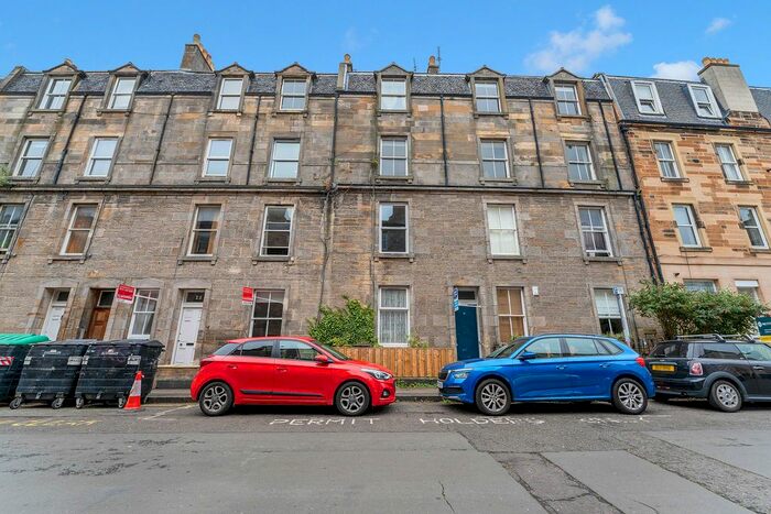 2 Bedroom Flat To Rent In Blackwood Crescent, Newington, Edinburgh, EH9