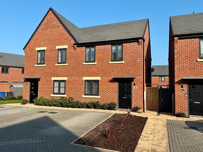 2 Bedroom Semi-Detached House For Sale In Swallow Gate, Saxilby, LN1