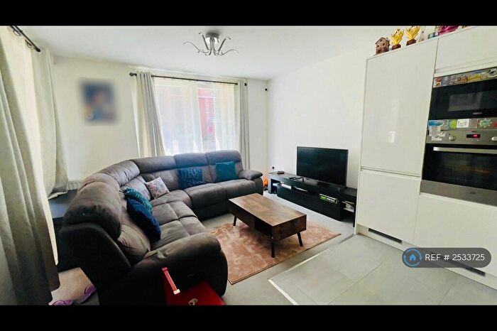3 Bedroom Flat To Rent In Gayton Road, Harrow, HA1