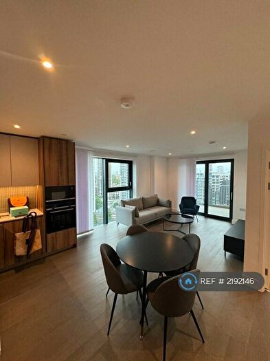 2 Bedroom Flat To Rent In Hawksbury Heights, London, SE17