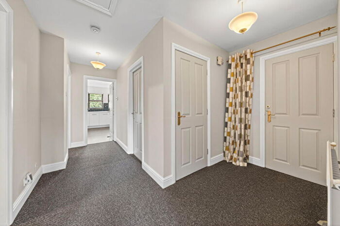 2 Bedroom Apartment For Sale In The Links, Headlands, NN15