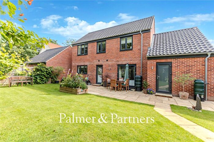 3 Bedroom Detached House For Sale In Martello Close, Bawdsey, Suffolk, IP12