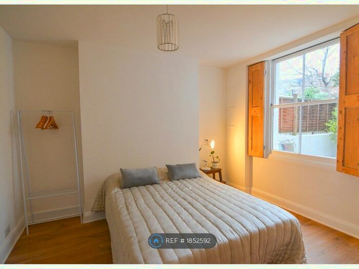 1 Bedroom Flat To Rent In Dunlace Road, London, E5