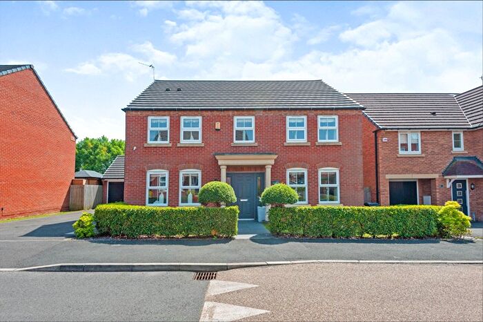 4 Bedroom Detached House For Sale In Tickford Bank, Widnes, Cheshire, WA8