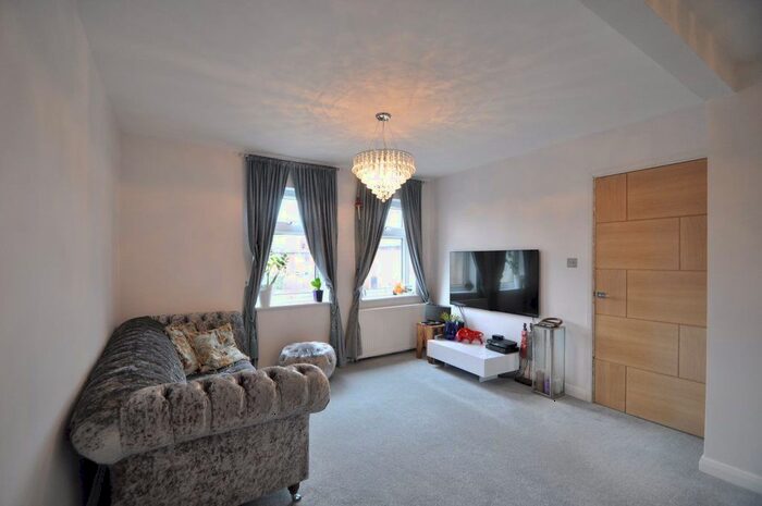 2 Bedroom Property To Rent In Abercorn Place, Cambridge, CB4