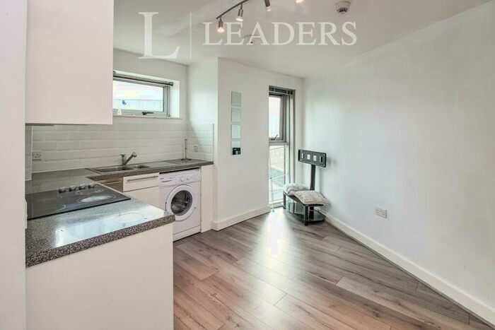 2 Bedroom Flat To Rent In Bloomsbury Court, NG1