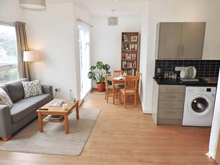 1 Bedroom Studio To Rent In Heelis Street, Heelis Street, S70