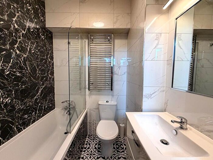 1 Bedroom Apartment To Rent In Station Street, Burton-on-Trent, DE14