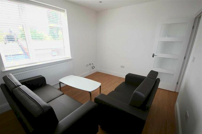 2 Bedroom Flat To Rent In Hindes Road, Harrow-On-The-Hill, Harrow, HA1