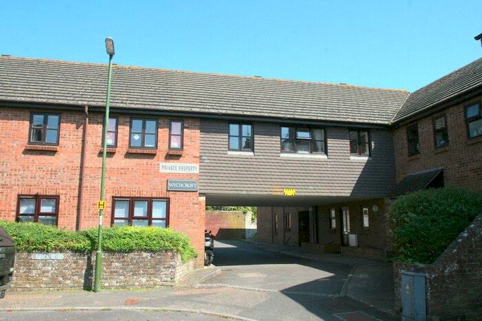 1 Bedroom Apartment To Rent In Linden Road, Littlehampton, West Sussex, BN17