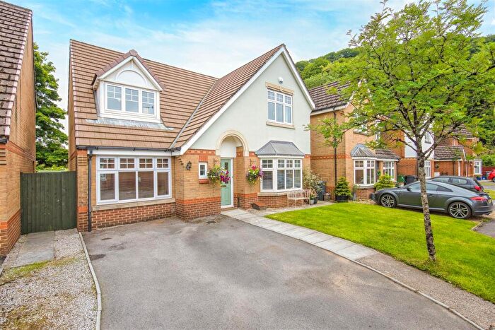 6 Bedroom Detached House For Sale In Ffordd Yr Afon, Gwaelod-Y-Garth, Cardiff, CF15