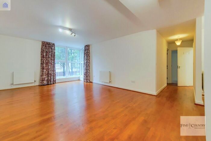 2 Bedroom Apartment To Rent In Seward Street, Clerkenwell, London, EC1V