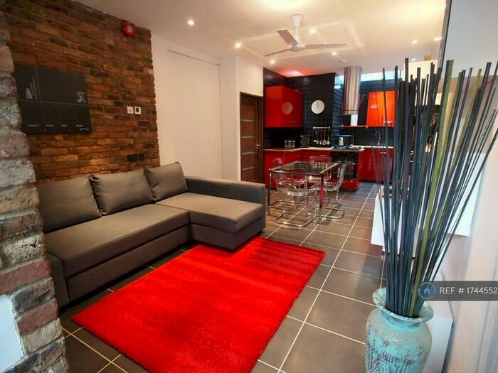 2 Bedroom Flat To Rent In West Green Road, London, N15