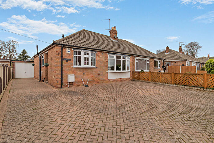 2 Bedroom Bungalow For Sale In Madam Lane, Doncaster, DN3