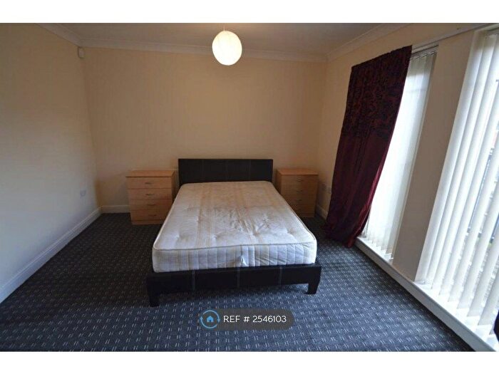 4 Bedroom Terraced House To Rent In Bold Street, Hulme, Manchester, M15