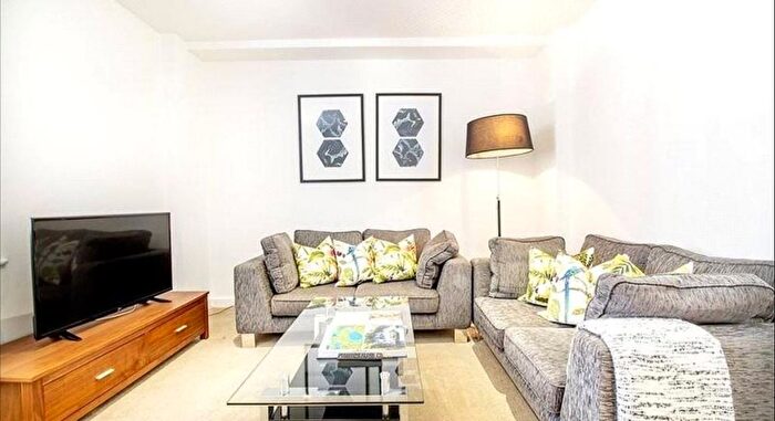 1 Bedroom Flat To Rent In Hill Street, Mayfair (South) And Piccadilly, London, W1J