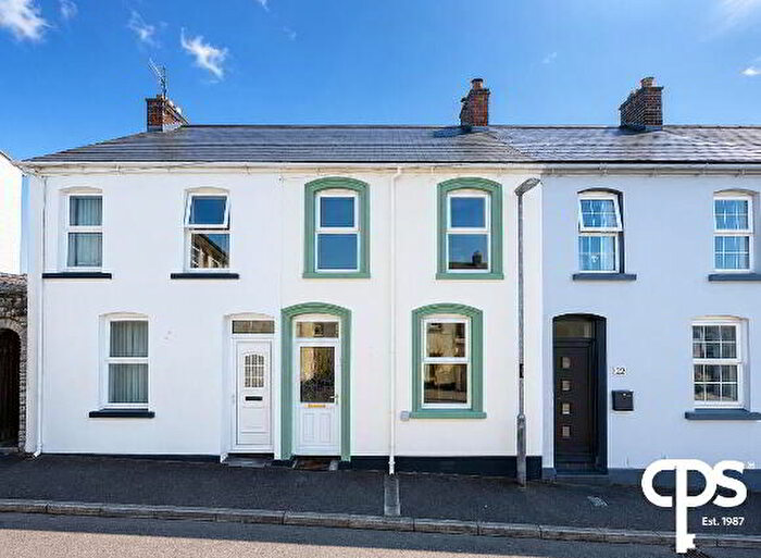 3 Bedroom Mid Terraced House For Sale In Mary Street, Derry, BT48