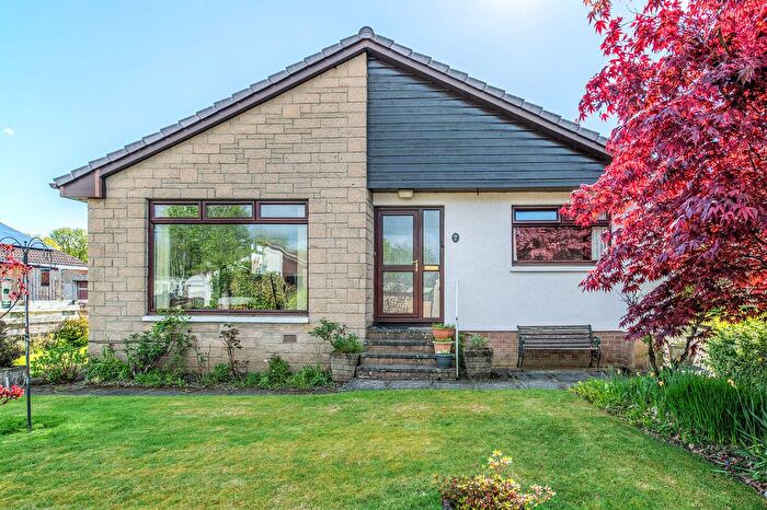 3 Bedroom Bungalow For Sale In Garry Place, Comrie, Crieff, PH6