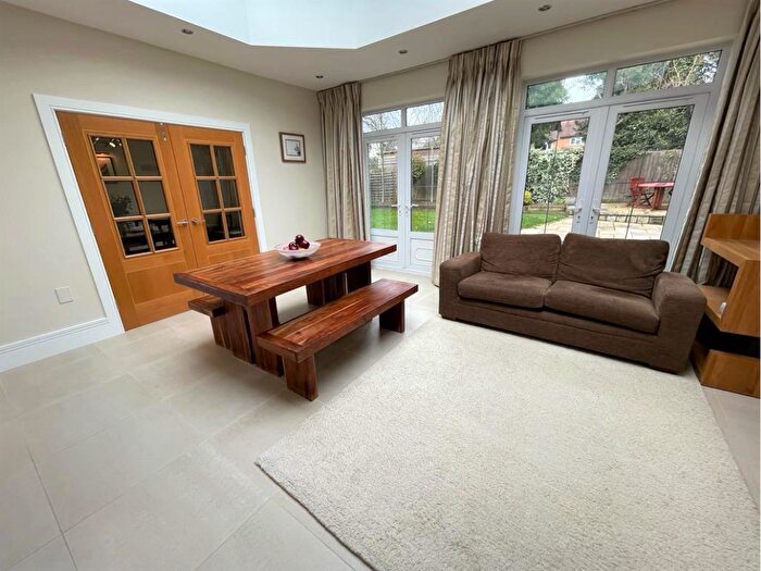 4 Bedroom Detached House For Sale In Marlborough Place, Lutterworth, Leicestershire, LE17