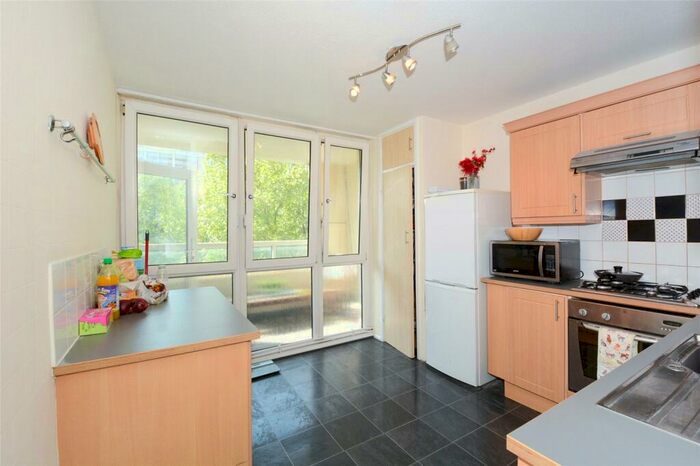 2 Bedroom Flat To Rent In Newland Court, Old Street, EC1V