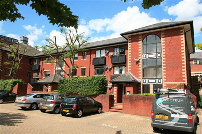 2 Bedroom Apartment To Rent In Guild Court - City Centre, BS1