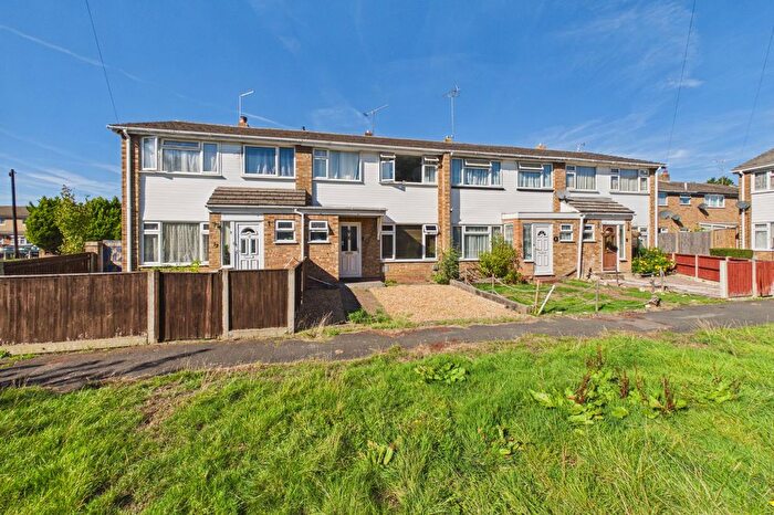 3 Bedroom Terraced House For Sale In Rye Close, Farnborough, Hampshire, GU14