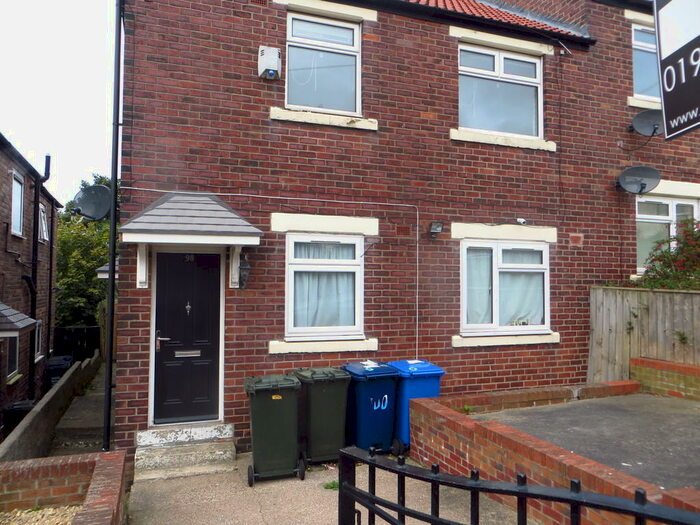 2 Bedroom Flat To Rent In Bilbrough Gardens, NE4