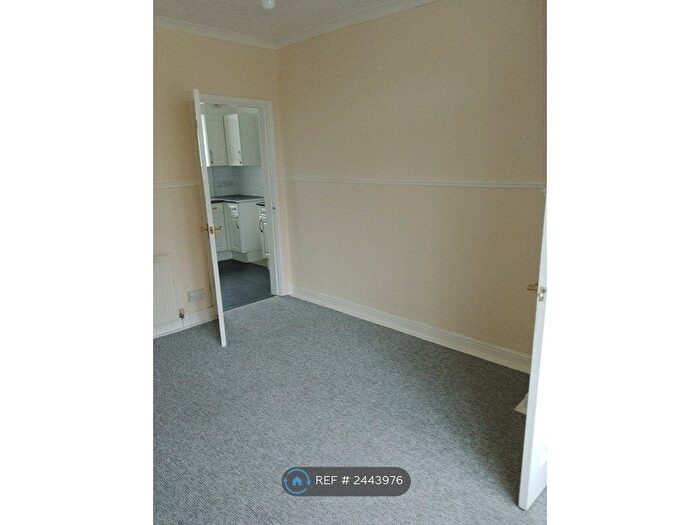 2 Bedroom Terraced House To Rent In Adlington Road, Sheffield, S5
