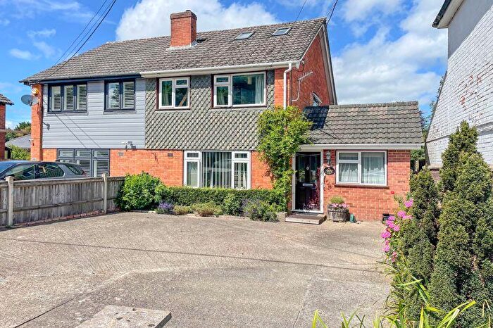 4 Bedroom Semi-Detached House For Sale In Cadnam, SO40