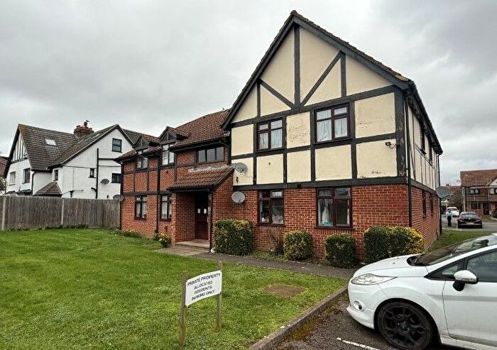 1 Bedroom Flat For Sale In Regents Close, Hayes, Middlesex, UB4