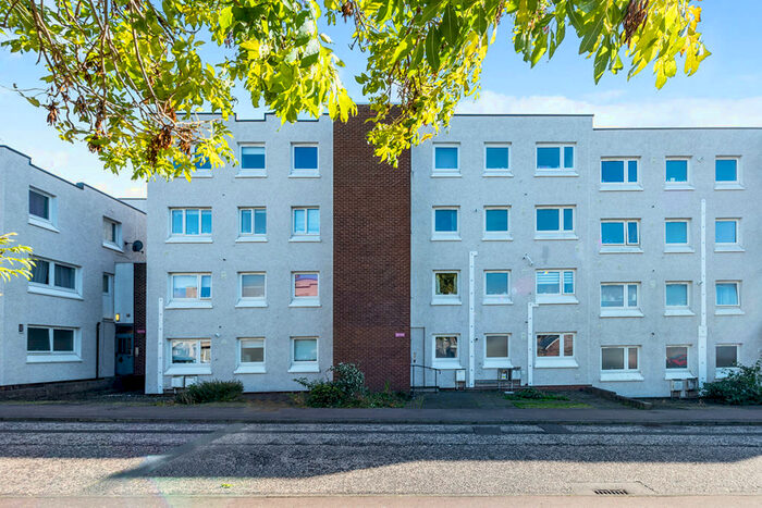 2 Bedroom Flat To Rent In Orkney Place, Kirkcaldy, Fife, KY1