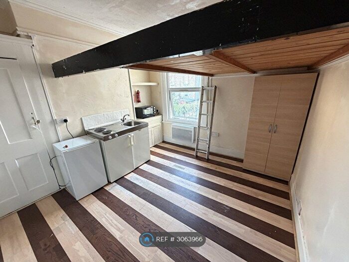 Studio To Rent In Lynette Avenue, London, SW4