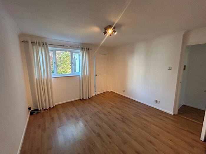1 Bedroom Maisonette To Rent In Harms Grove, Merrow, Guildford, GU4