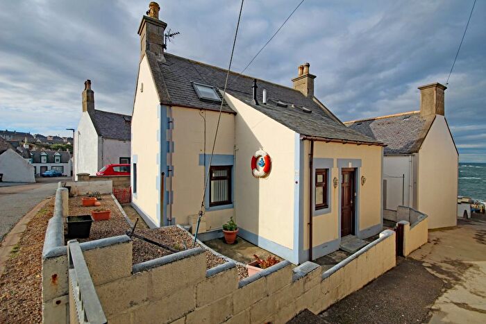 3 Bedroom Detached House For Sale In Sterlochy Street, Findochty, AB56