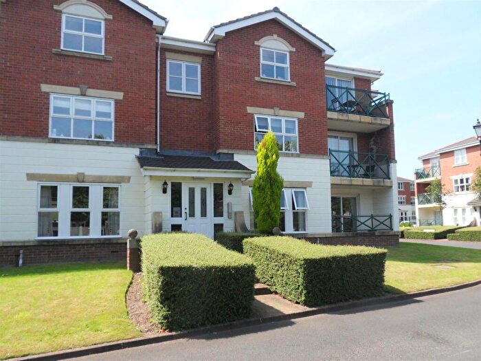 1 Bedroom Apartment To Rent In Belvedere Gardens, Benton, NE12