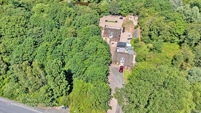 2 Bedroom Detached Bungalow For Sale In Watery Lane, Willenhall, WV13
