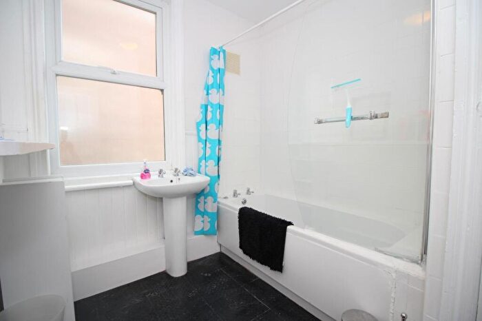 5 Bedroom Terraced House To Rent In Belle Grove West, Spital Tounges, Newcastle Upon Tyne, NE2